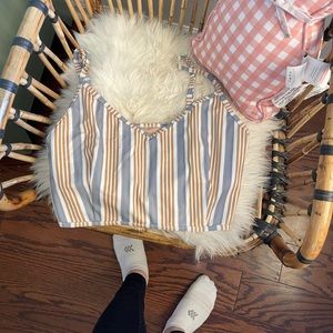 Kortni Jeane V’D Crop